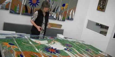 Louise-Herdman-piecing-background-for-mosaic